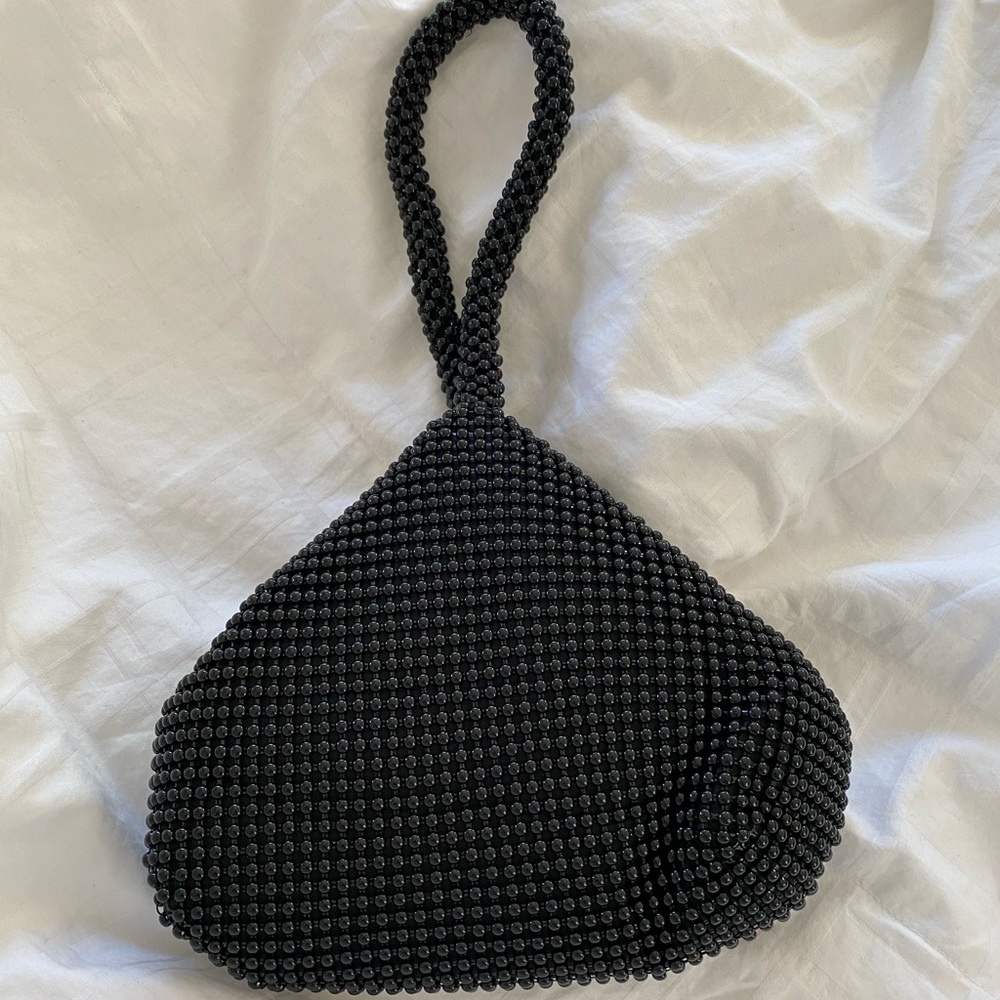 NWOT beaded top handle wristlet